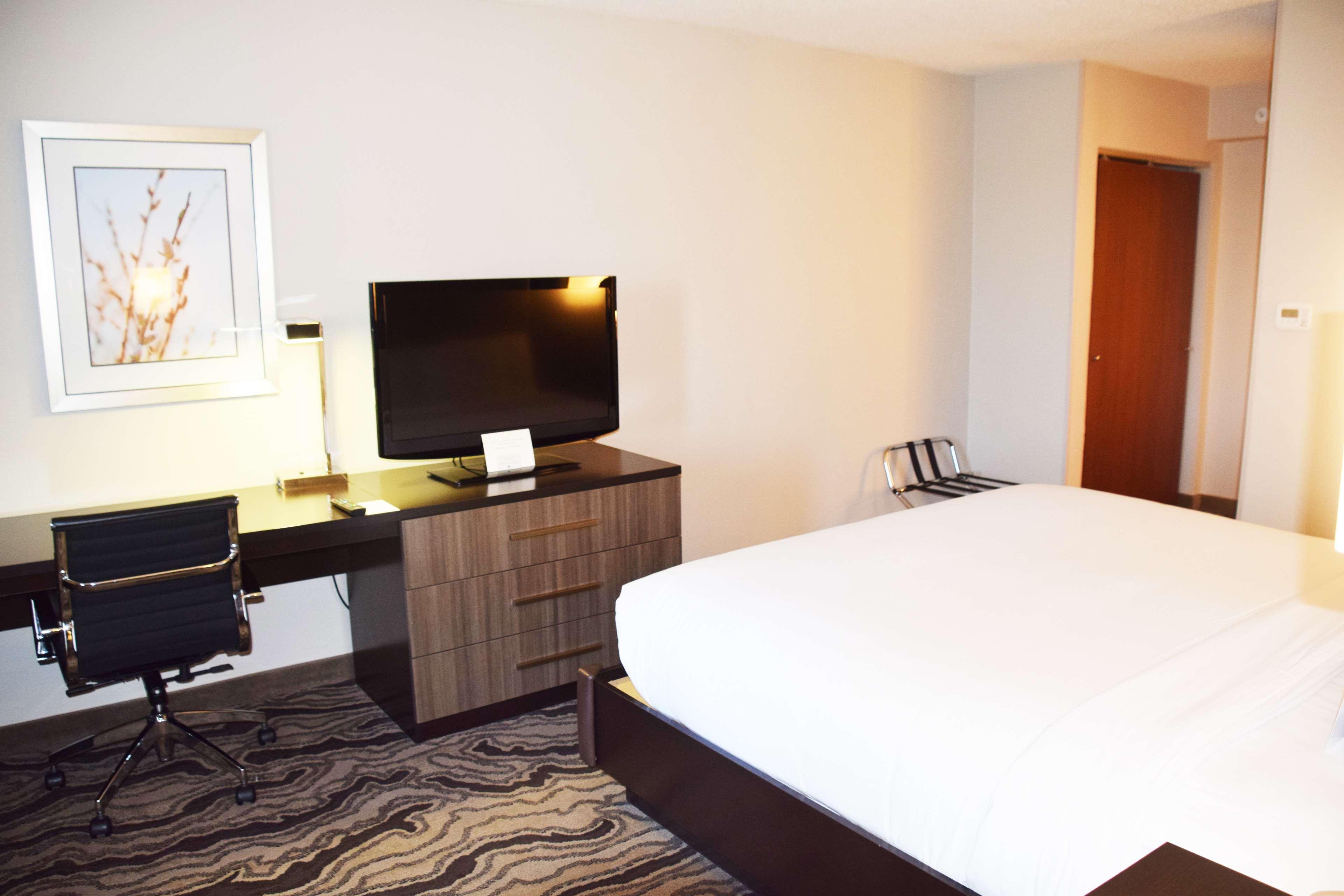 Doubletree By Hilton Montgomery Downtown Exteriör bild