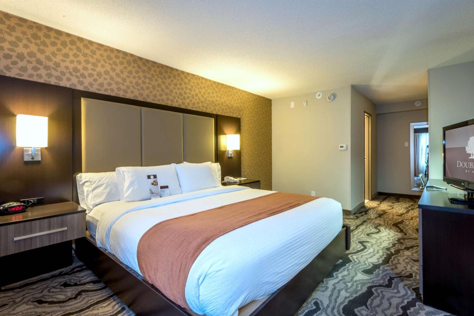 Doubletree By Hilton Montgomery Downtown Exteriör bild