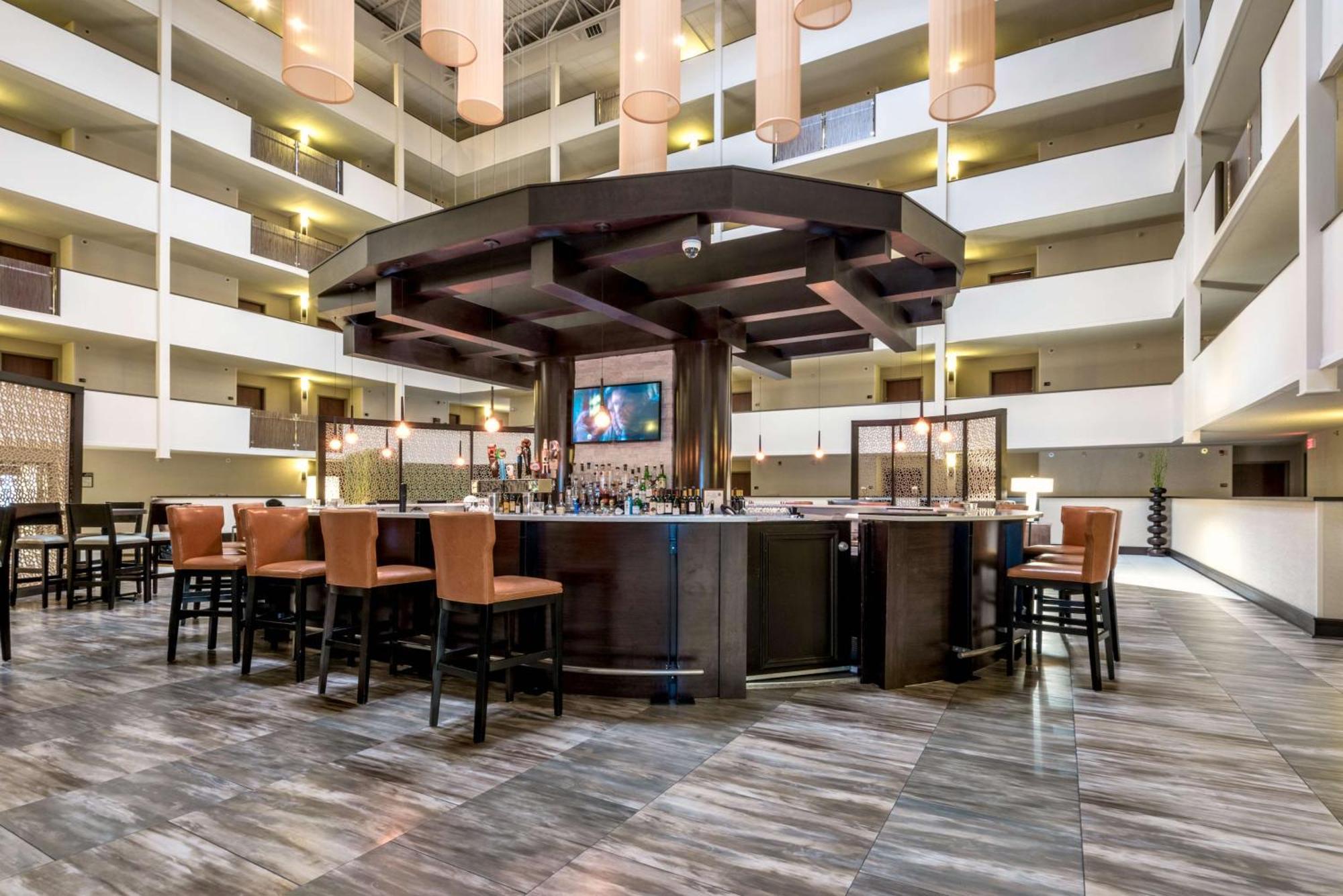 Doubletree By Hilton Montgomery Downtown Exteriör bild