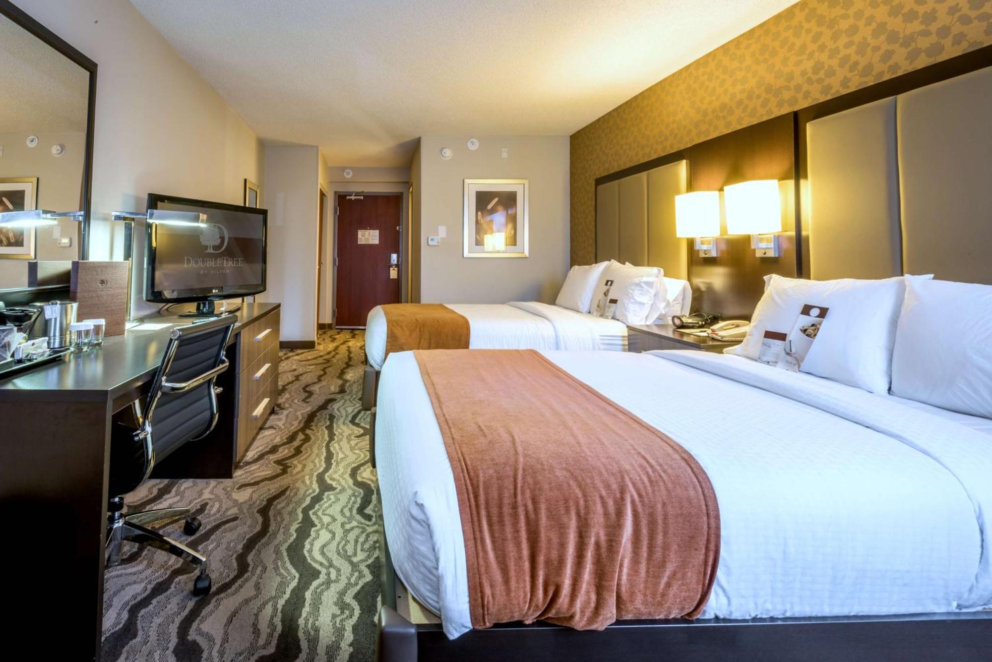Doubletree By Hilton Montgomery Downtown Exteriör bild