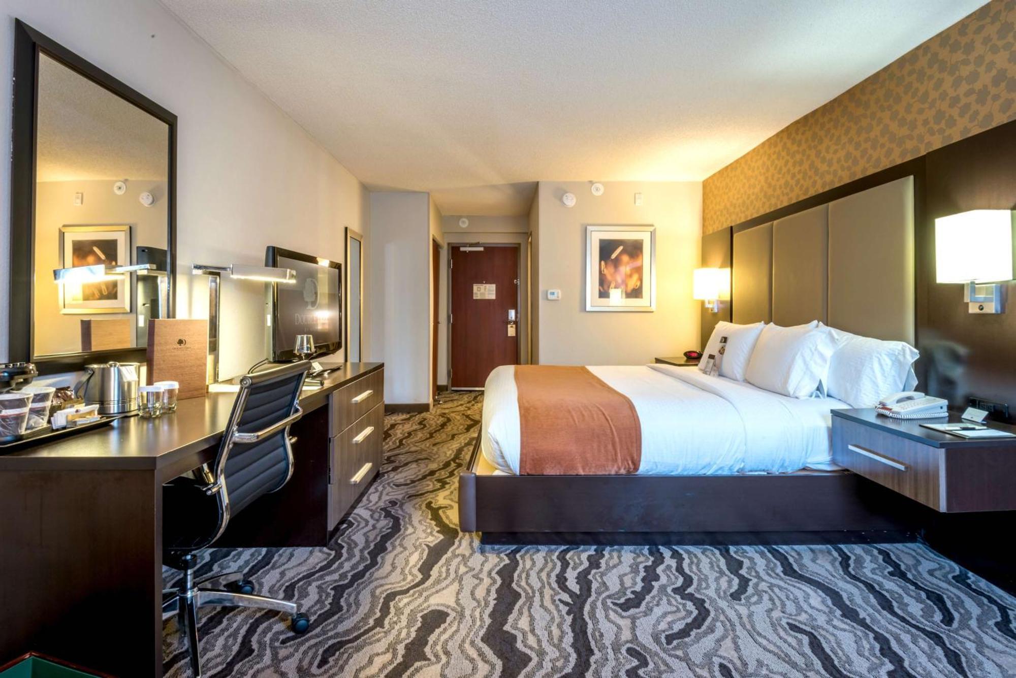 Doubletree By Hilton Montgomery Downtown Exteriör bild
