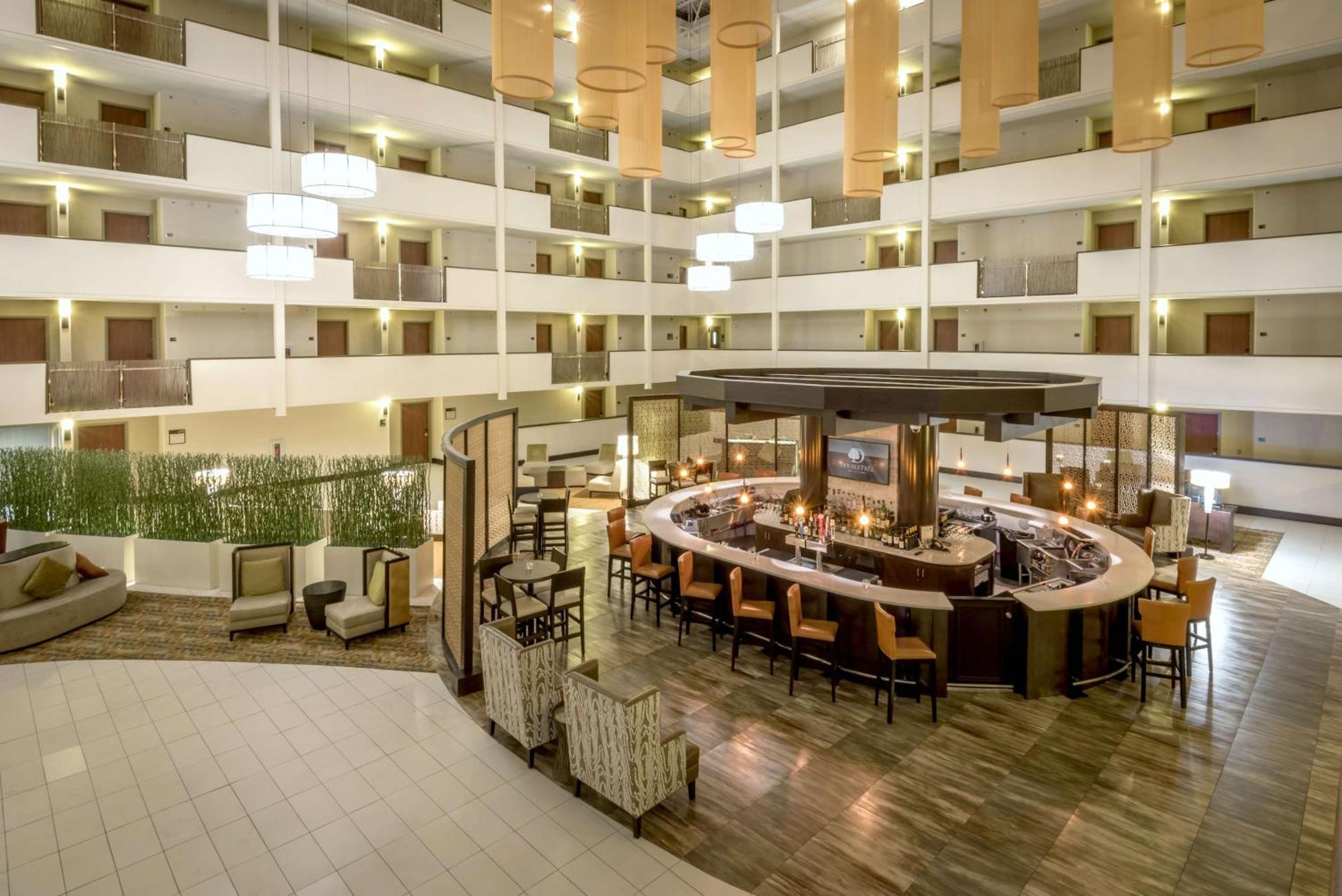 Doubletree By Hilton Montgomery Downtown Exteriör bild