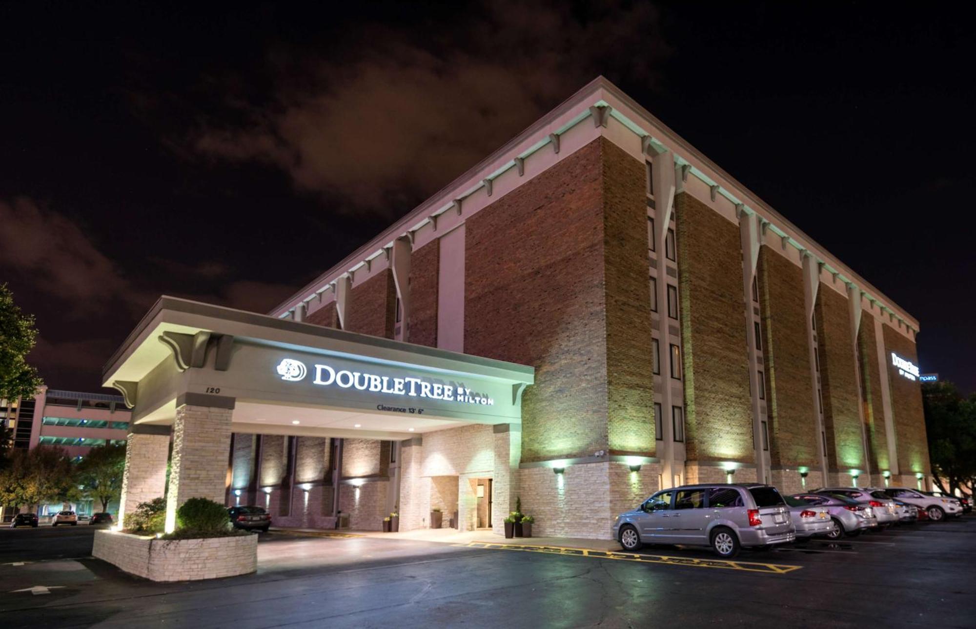 Doubletree By Hilton Montgomery Downtown Exteriör bild